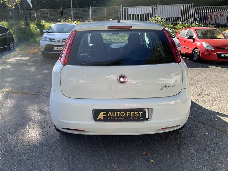 Fiat Punto 1,2 i - fotka 7 z 17