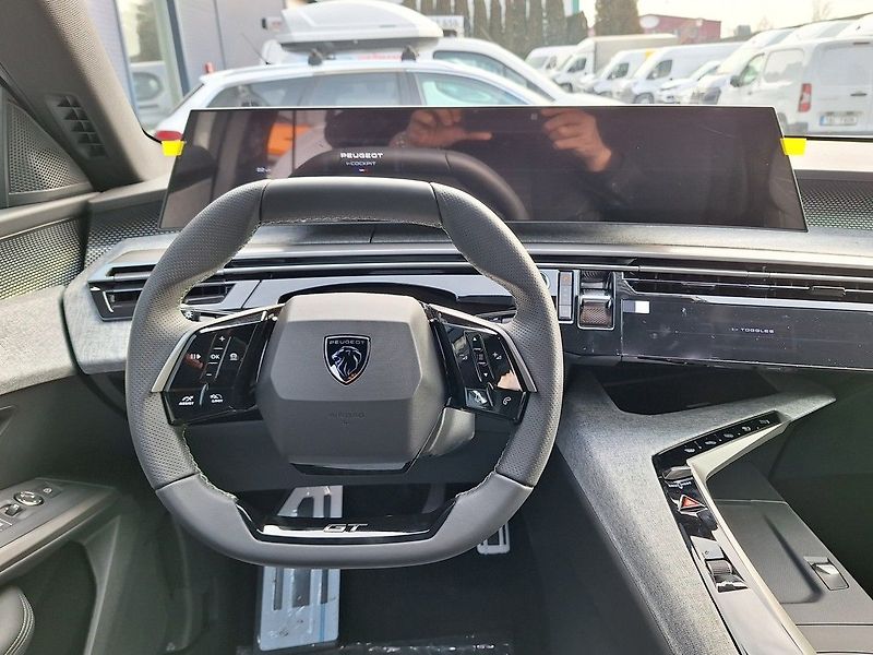 Peugeot 5008 (2026) GT Hybrid 145 e-DCS6 - fotka 17 z 21