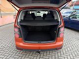 Volkswagen Touran (2011) 2.0 TDI - Cross - náhled 13