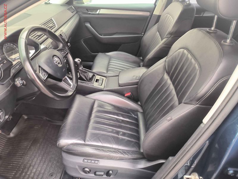 Škoda Superb (2016) 2.0 TDi, Style, bixen, navi - fotka 9 z 21