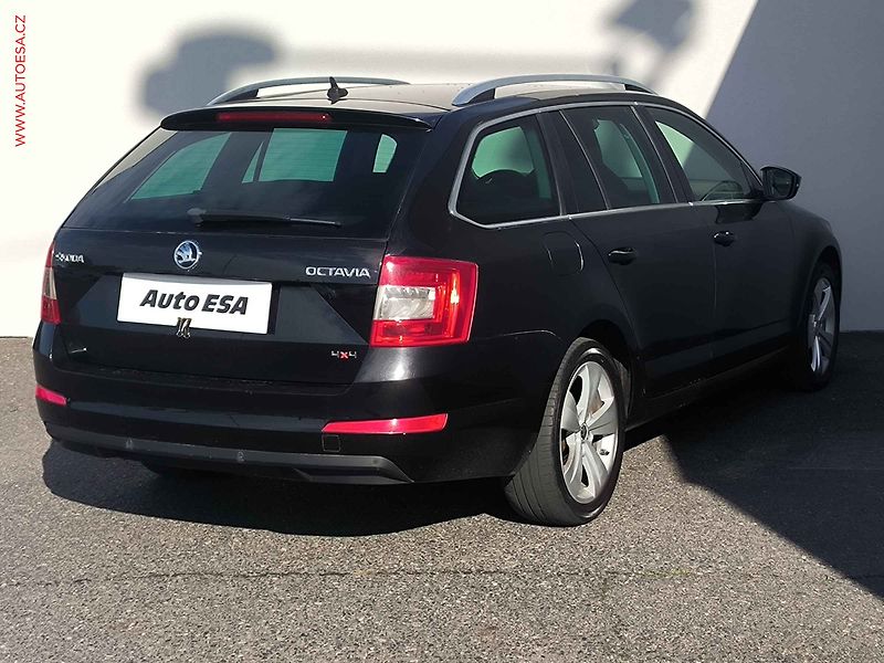 Škoda Octavia (2015) 2.0 TDi, Sport, DSG - fotka 4 z 23