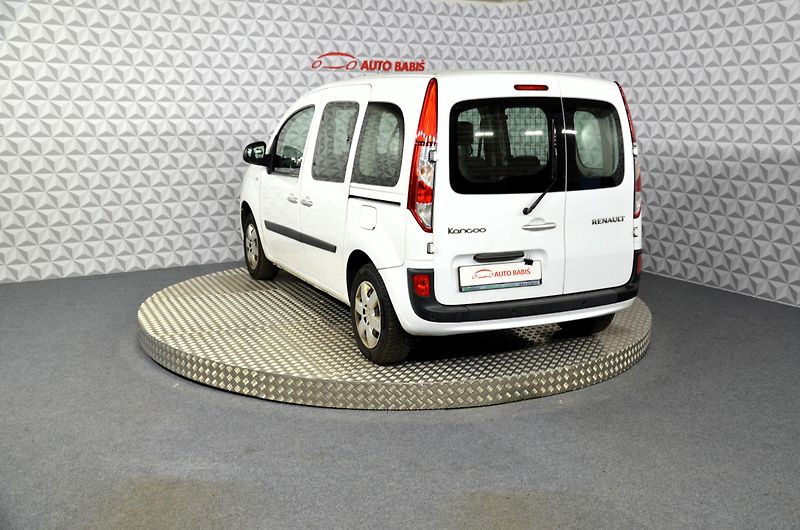 Renault Kangoo (2021) 1.5BdCi 95 Zen 5d - fotka 8 z 17