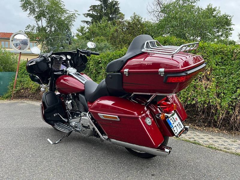 Harley-Davidson FLHTK Electra Glide Ultra Limited 1868 (2020) - fotka 5 z 16