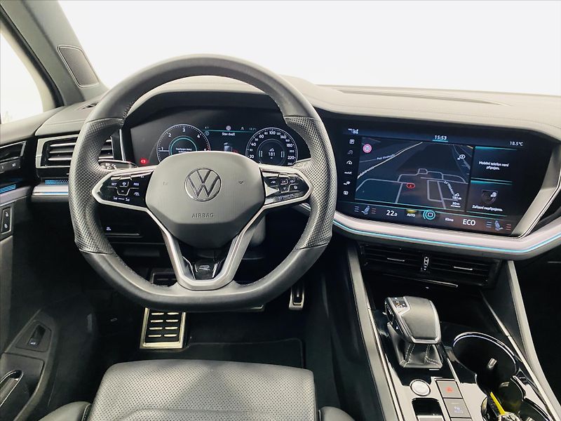 Volkswagen Touareg 3,0 TDI 210kW R-line 4Motion - fotka 10 z 29