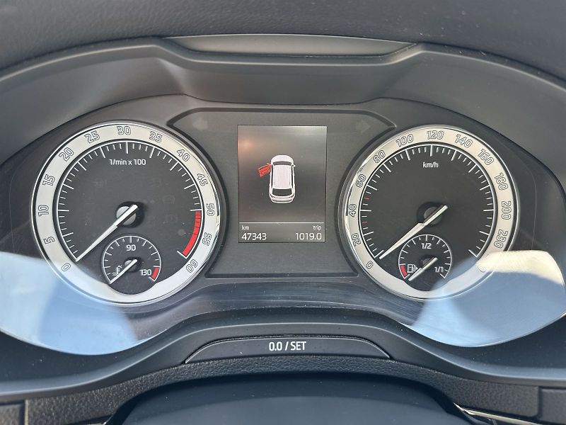 Škoda Karoq (2020) 2.0 TDI 4x4 DSG Scout - fotka 6 z 35