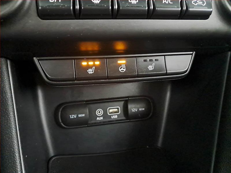 Kia Sportage (2017) 1.6 GDI, Navi, Tempomat - fotka 18 z 22
