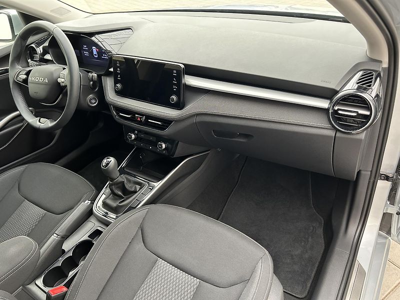 Škoda Fabia 1.0 TSI Top selection - fotka 27 z 28