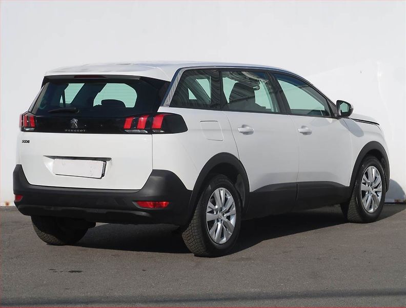Peugeot 5008 (2020) PureTech 130, 7 míst - fotka 5 z 19