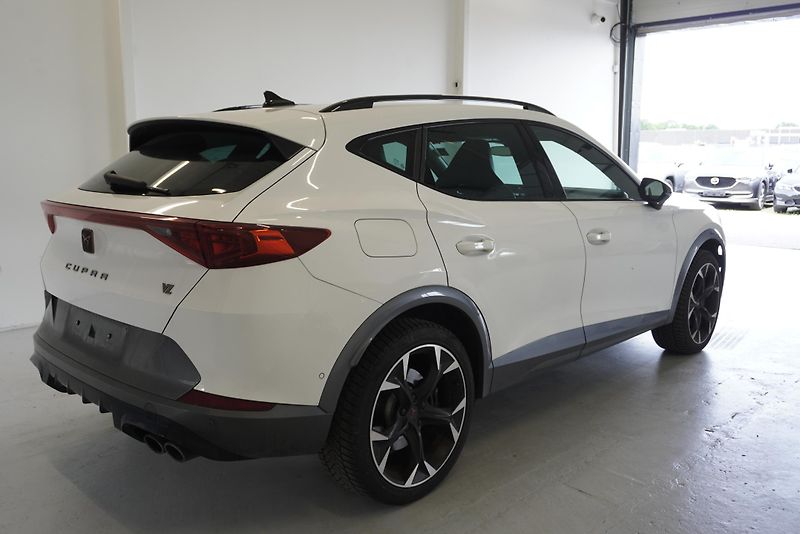 Cupra Formentor VZ 2.0 TSI 228kW 4x4 DSG - fotka 6 z 27