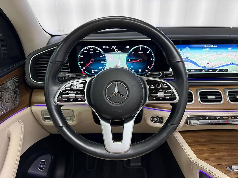 Mercedes-Benz GLE 400d 4MATIC AMG, WEBASTO, PANO - fotka 13 z 35