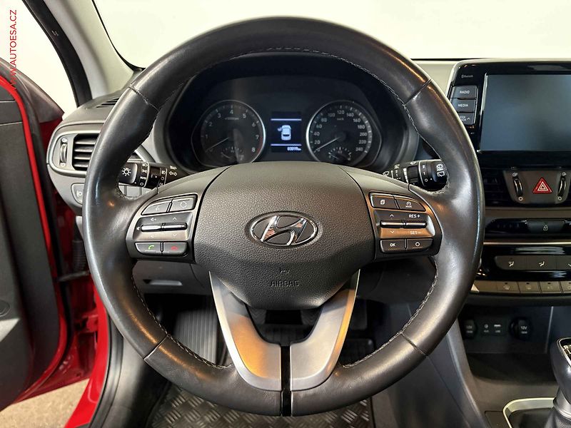 Hyundai i30 (2019) 1.4T-GDi, 1.maj,ČR - fotka 15 z 15