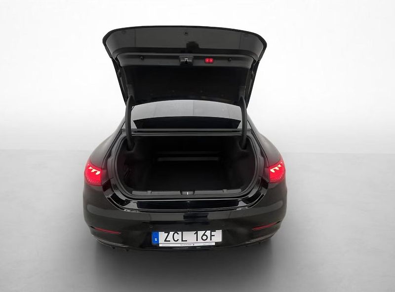 Mercedes-Benz EQE 300 AMG Night Panorama Kamera  - fotka 32 z 36