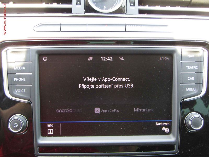 Volkswagen Passat (2015) 2.0TDi, DSG - fotka 17 z 20