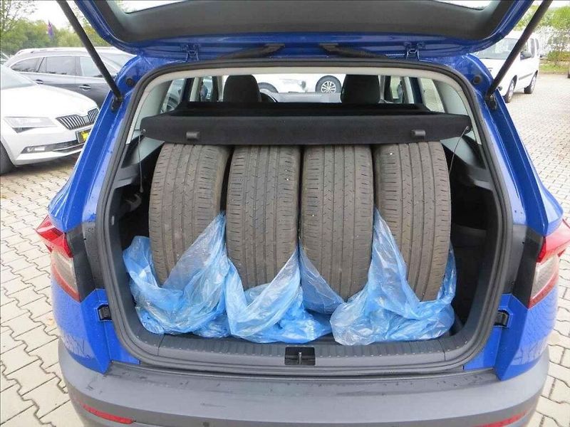 Škoda Karoq patří k nejoblíbenějším autům v ČR.