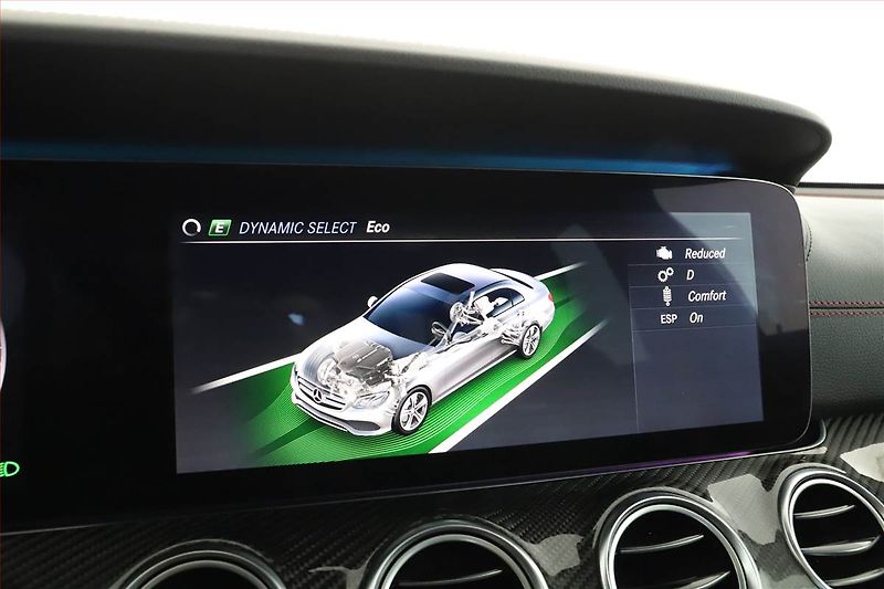 Mercedes-Benz Třídy E (2019) E 53 AMG 4MATIC+ - fotka 17 z 21