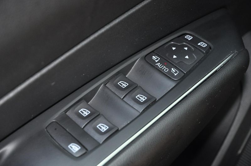 Renault Talisman 1.6TCe 110kW Automat KOMBI - fotka 15 z 20