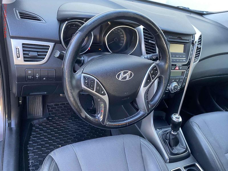 Hyundai i30 (2015) 1.6GDi, ČR, ČR, tempo - fotka 13 z 16