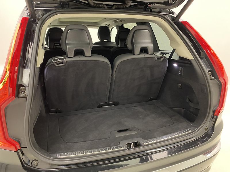 Volvo XC90 B5 AWD BRIGHT PLUS AUT CZ 7m - fotka 36 z 65