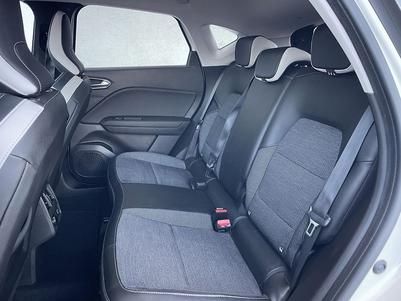 Renault Captur (2020) INTENS 1,3TCe 130k - fotka 16 z 24