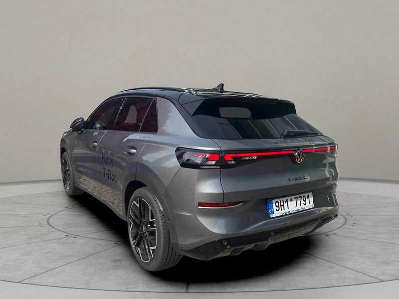 Volkswagen T-Roc - fotka 3 z 8