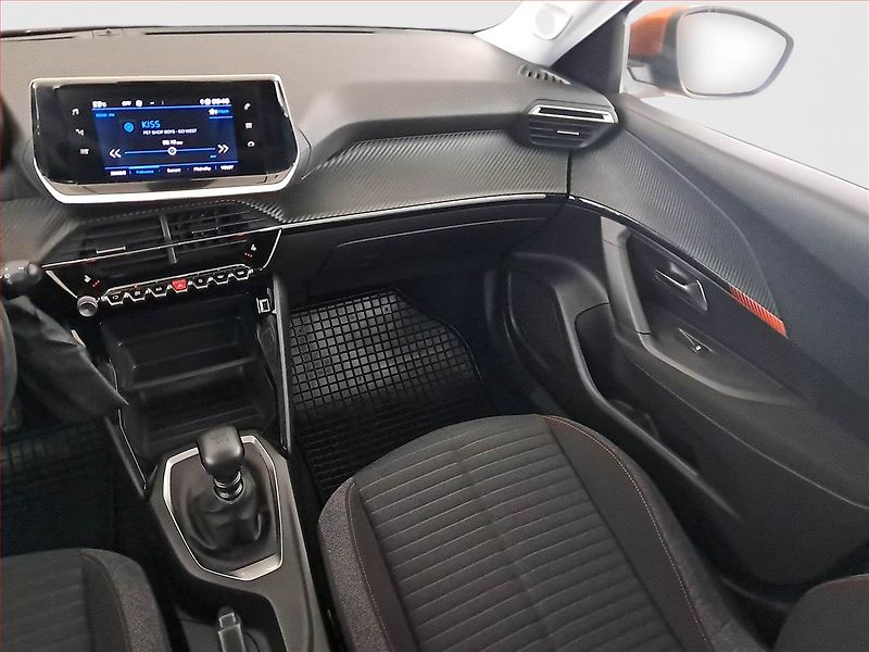 Peugeot 2008 (2021) 1.2 PureTech, Serv.kniha - fotka 8 z 16