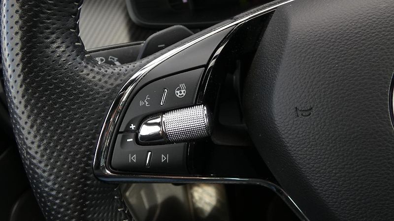 Škoda Kodiaq 2,0 TSI Sportline DSG 4x4 - fotka 12 z 25