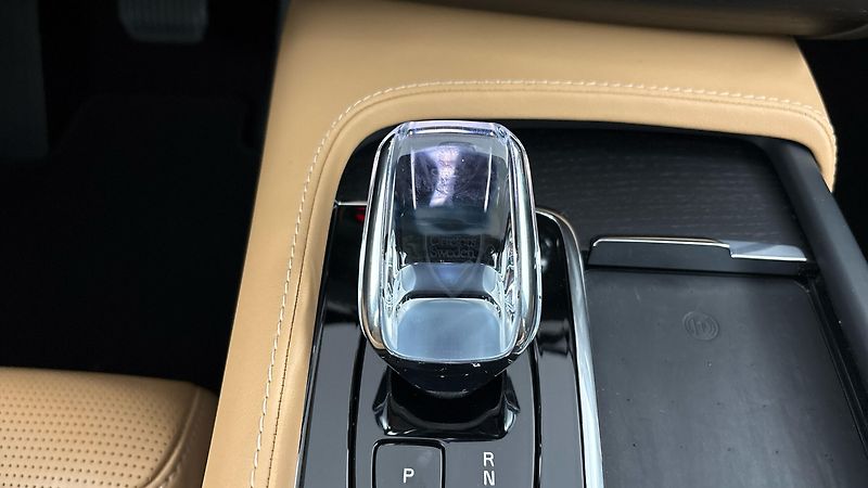 Volvo XC90 2.0 B5 AUT AWD Ultimate Bright - fotka 29 z 34
