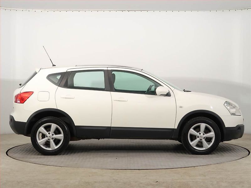 Nissan Qashqai (2008) 2.0 dCi, po STK, jezdí výborně - fotka 6 z 14