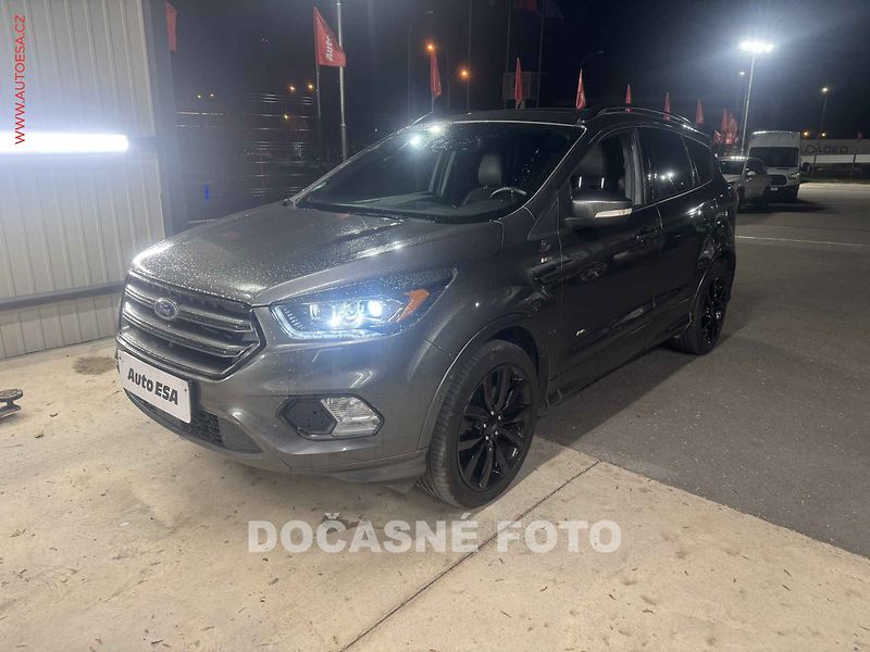 Ford Kuga (2017) 1.5 EB 4x4, AT, navi, bixen - fotka 1 z 3