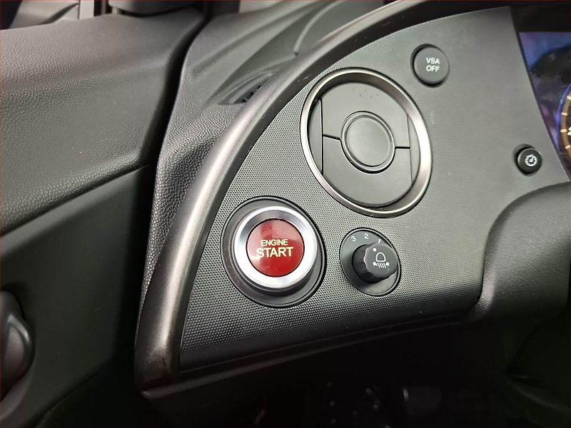 Honda Civic (2010) 1.4 i-VTEC, po STK - fotka 15 z 15
