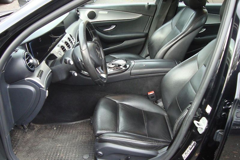 Mercedes-Benz Třídy E (2016) 220 CDi, ČR, Pravidelný servis - fotka 28 z 63