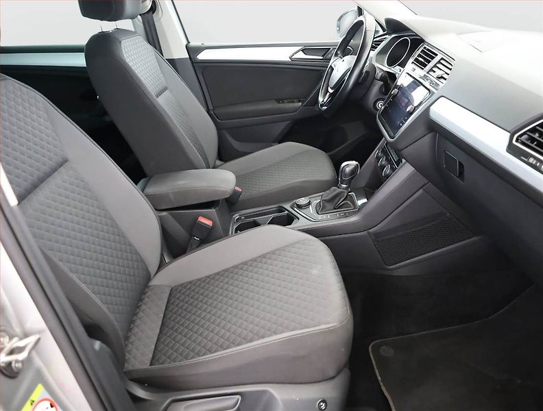 Volkswagen Tiguan (2018) Comfortline 2.0 TDI, 4X4 - fotka 7 z 17