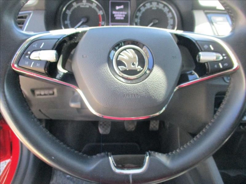 Škoda Fabia 1,0 TSI, serviska,1.maj,DPH,CZ - fotka 16 z 27