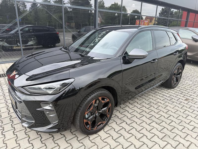 Cupra Terramar (2026) 2.0TSI 150kW 4WD R20 NT ZÁR 5L - fotka 14 z 37