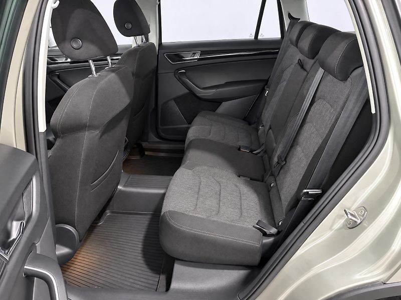 Škoda Kodiaq 2,0 TDi 110kW Style DSG 4x4 CZ - fotka 12 z 33