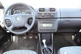 Škoda Fabia (2009) 1,4i 16V KLIMA EL.OKNA TAŽNÉ - náhled 13