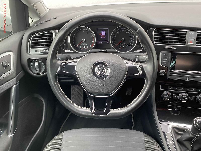 Volkswagen Golf (2014) 1.2 TSi, CUP, výhřev sed - fotka 11 z 16