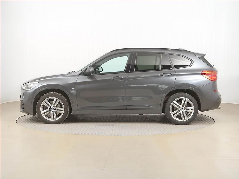 BMW X1 (2016) M Sport xDrive25d, 4X4 - fotka 3 z 18