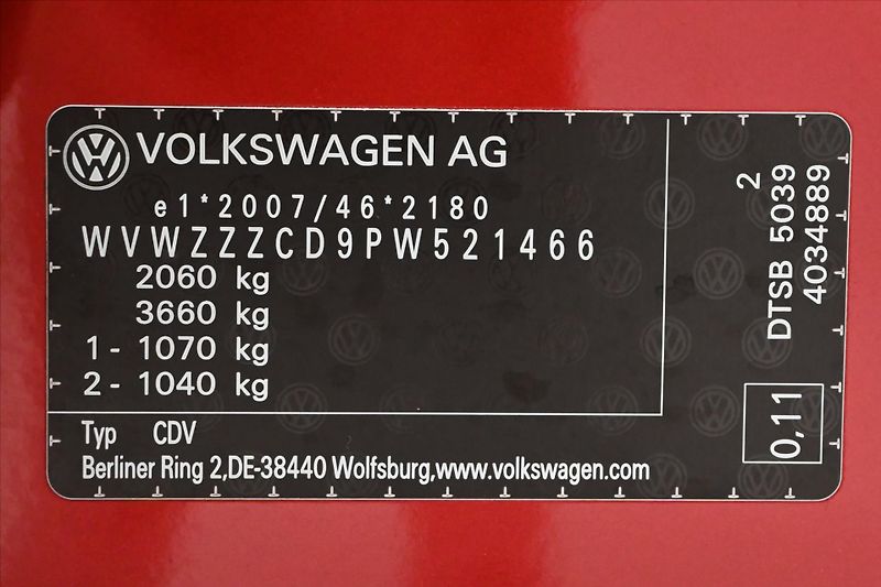 Volkswagen Golf 2,0 TDI 110kW DSG Life Záruka - fotka 12 z 29