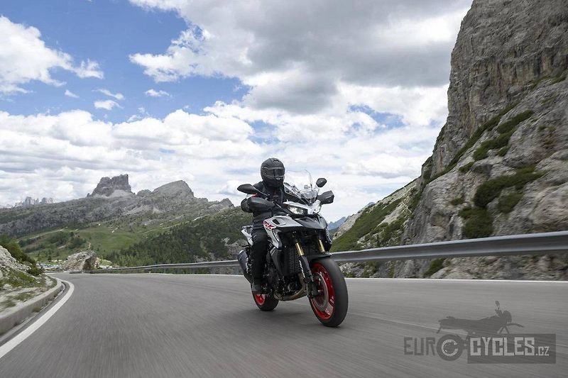 Benelli (2026) TRK 902 Stradale - fotka 10 z 18