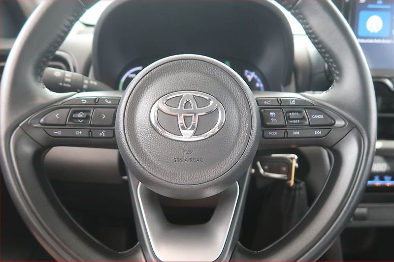Toyota Yaris Cross (2023) Comfort Style Tech 1.5 VVT-iE - fotka 16 z 19