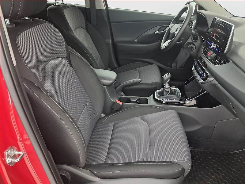 Hyundai i30 (2025) 1.0 T-GDI, Serv.kniha, Navi - fotka 9 z 19