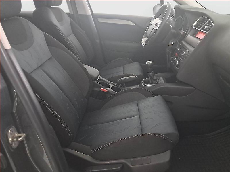 Citroën C4 (2015) 1.6 VTi, Tempomat - fotka 9 z 15