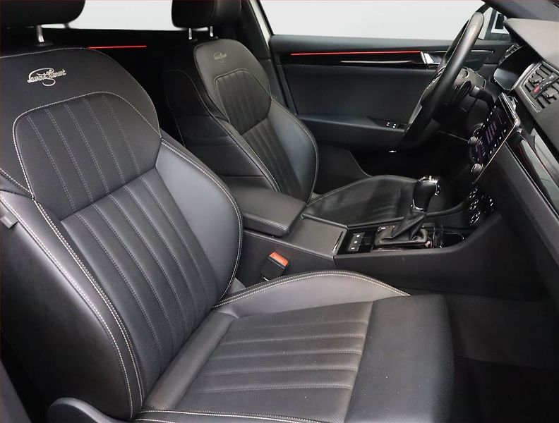 Škoda Superb (2022) Laurin&Klement 2.0 TDI - fotka 9 z 22