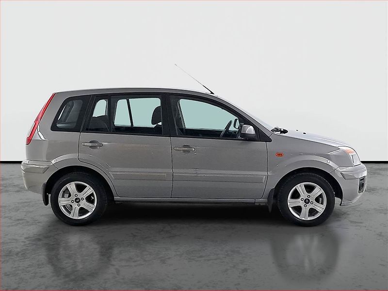 Ford Fusion (2011) 1.4, ČR,1.maj - fotka 6 z 17