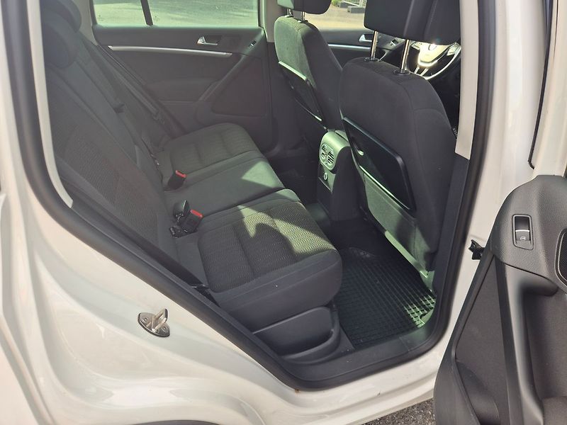 Volkswagen Tiguan 2.0TDi 130kW 4x4, DSG,webasto, - fotka 20 z 26