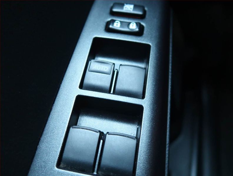 Toyota RAV4 (2018) 2.0 VVT-i - fotka 13 z 13
