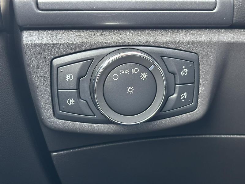 Ford Mondeo 2,0 TDCi AT WEBASTO TOP STAV - fotka 29 z 39