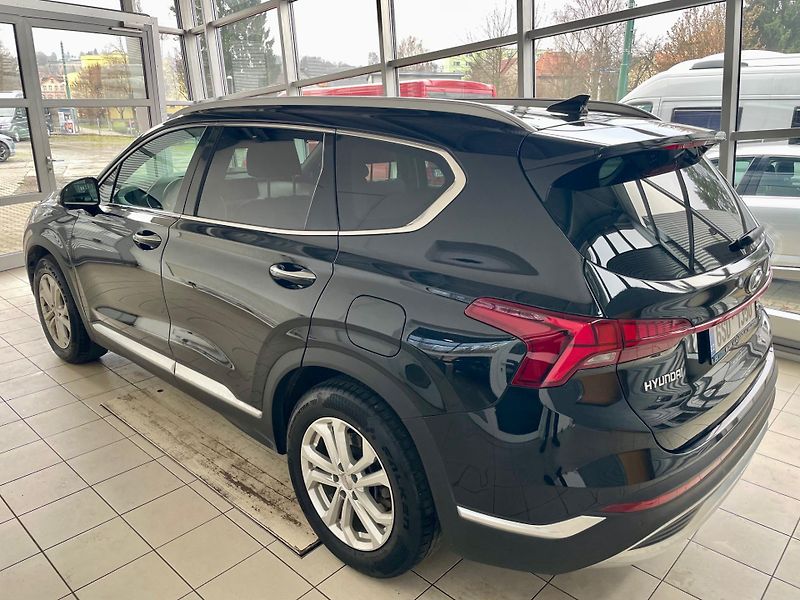 Hyundai Santa Fe (2024) 2.2CRDi 142kW Style 4x4 DCT - fotka 2 z 22