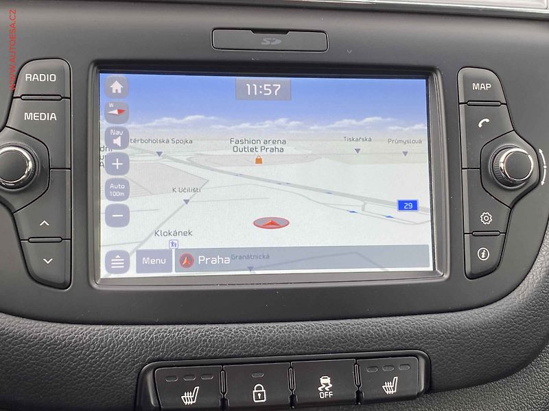 Kia Ceed (2017) 1.6 GDi, AC, navi, kamera - fotka 16 z 18